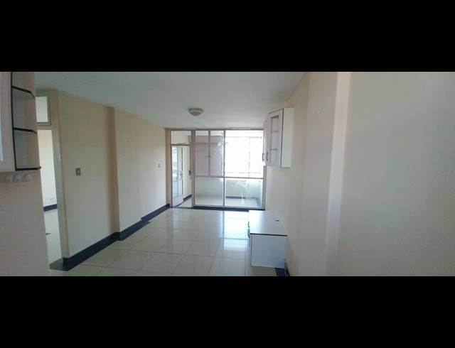 1.5 BEDROOM FLAT FOR SALE IN ESSENWOOD